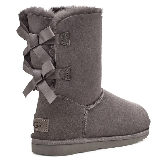 UGG Bailey Bow Boots in gray with box! - Picture 2 of 8